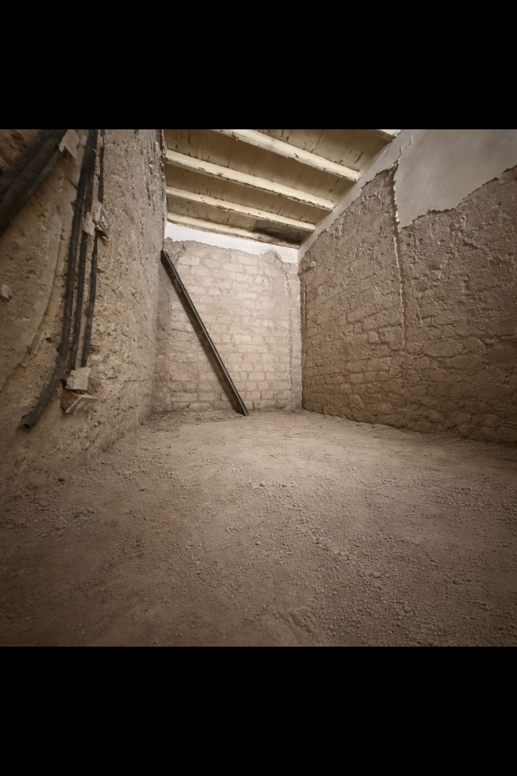 Bari Vecchia (Strada San Luca) terratetto da ristrutturare